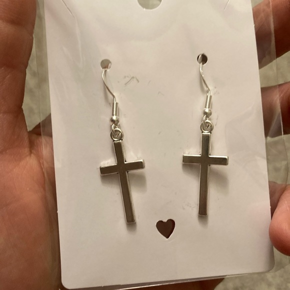 5 for $25 💸💸💸💸💸 
Cross earrings. - Picture 1 of 3
